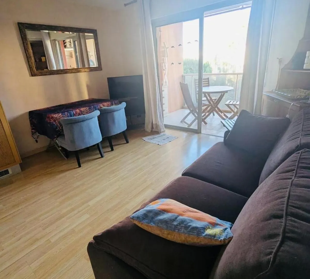 Apartment Frejus Plage T1 Bis Climatise- 4 Pers - Balcon- Cote D'Azur France
