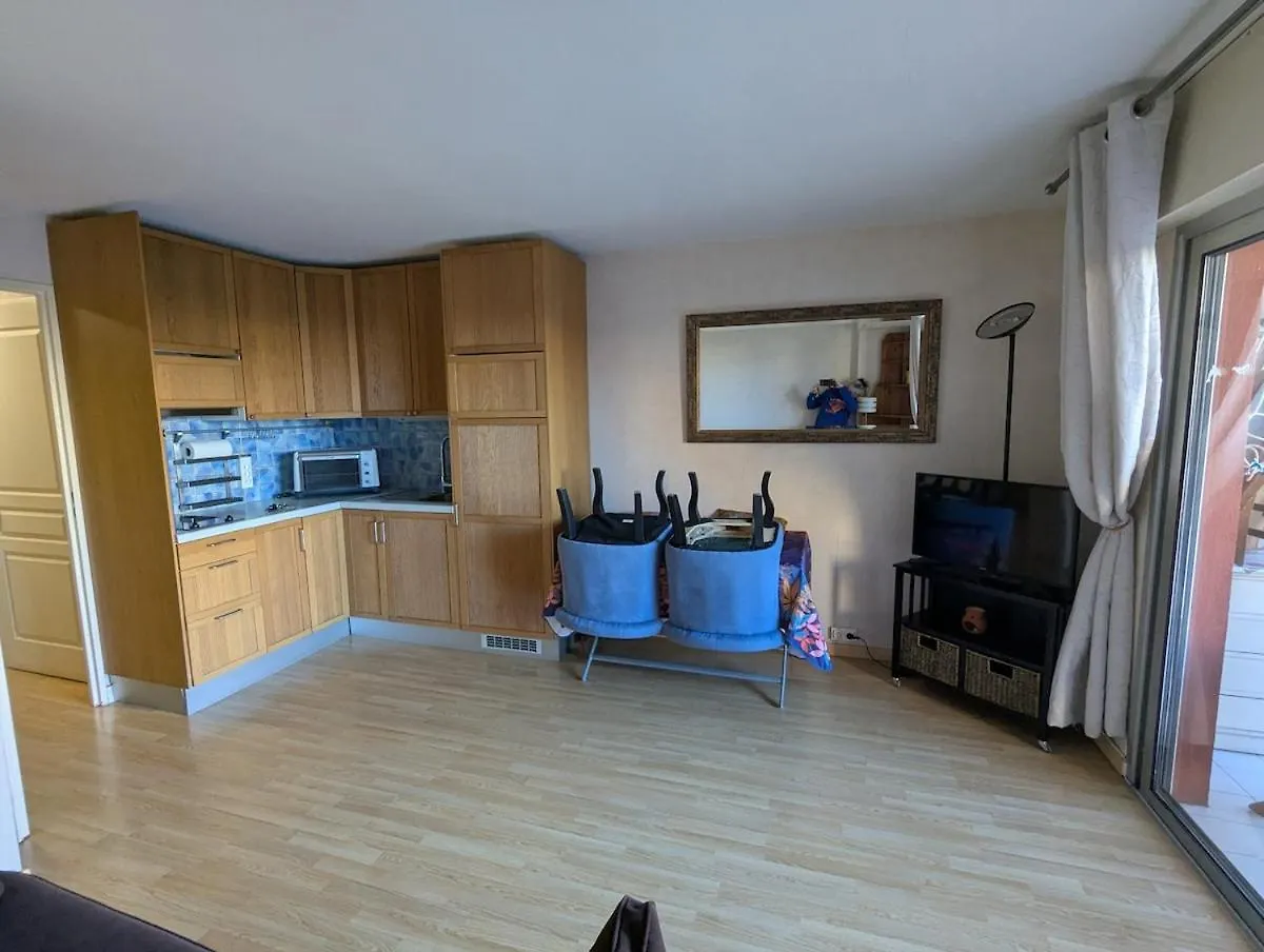 Apartment Frejus Plage T1 Bis Climatise- 4 Pers - Balcon- Cote D'Azur